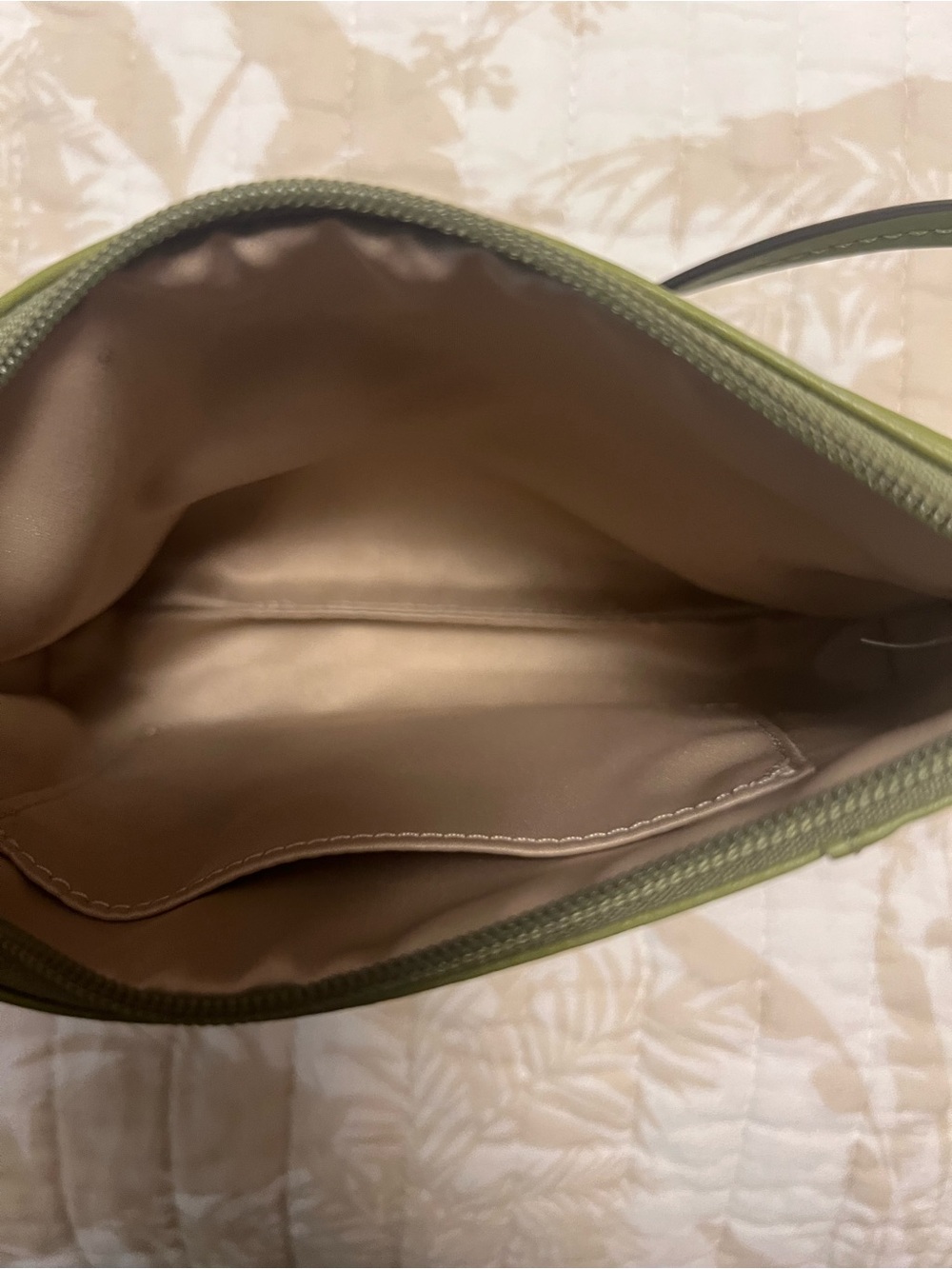 COACH Olive Green Leather Wristlet Clutch - Picture 4 of 7